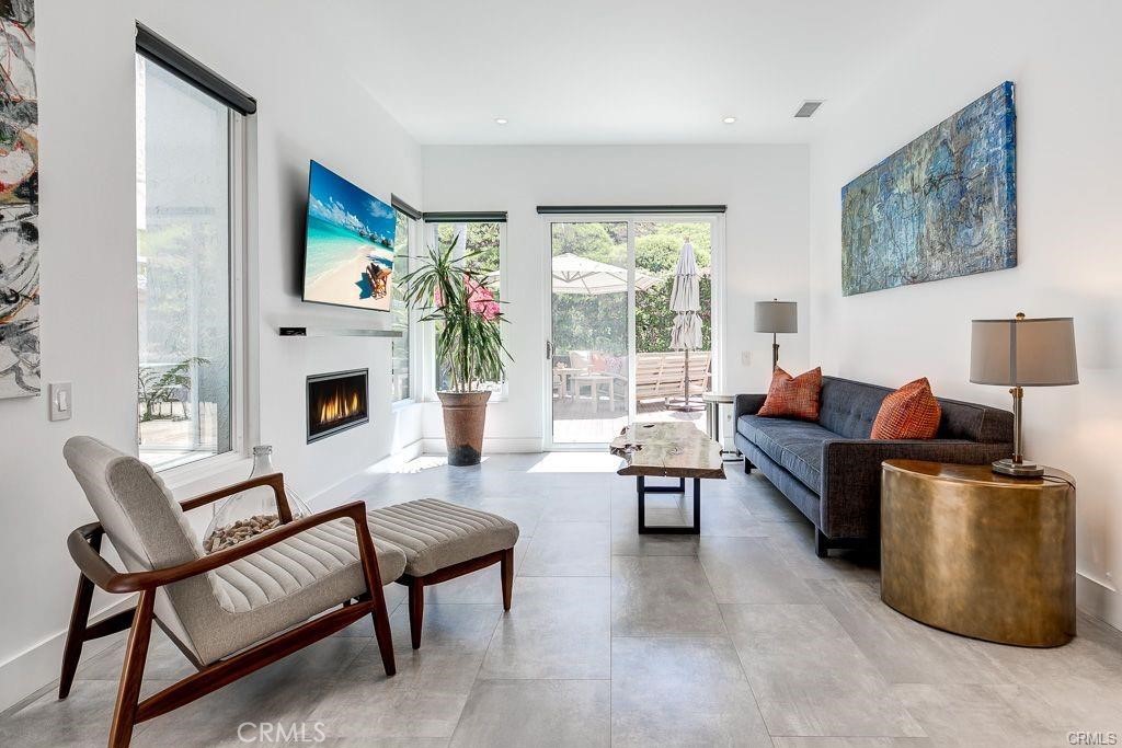 18 Reina Dana Point, CA 92629 - Photo 2 of 40