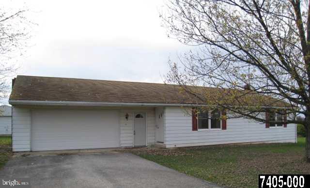 333 Sunset Road Thomasville, PA 17364 - Photo 1 of 16 Gallery Image 1