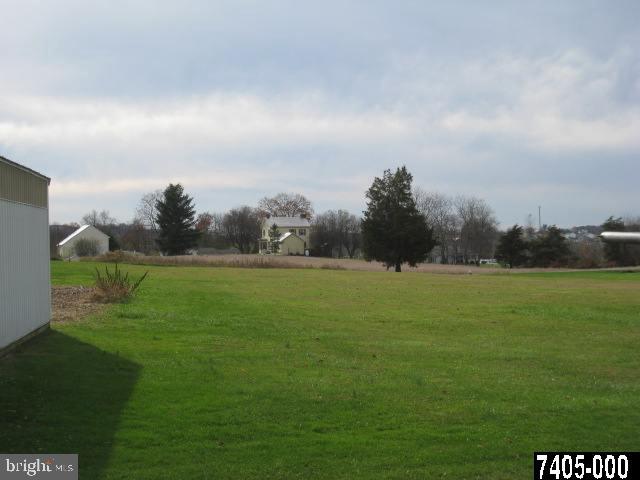333 Sunset Road Thomasville, PA 17364 - Photo 14 of 16 Gallery Image 14