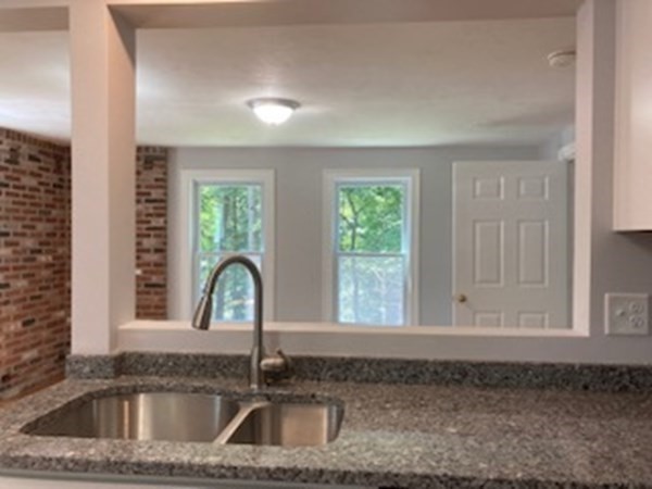 60 Haverhill Road Topsfield, MA 01983 - Photo 7 of 30