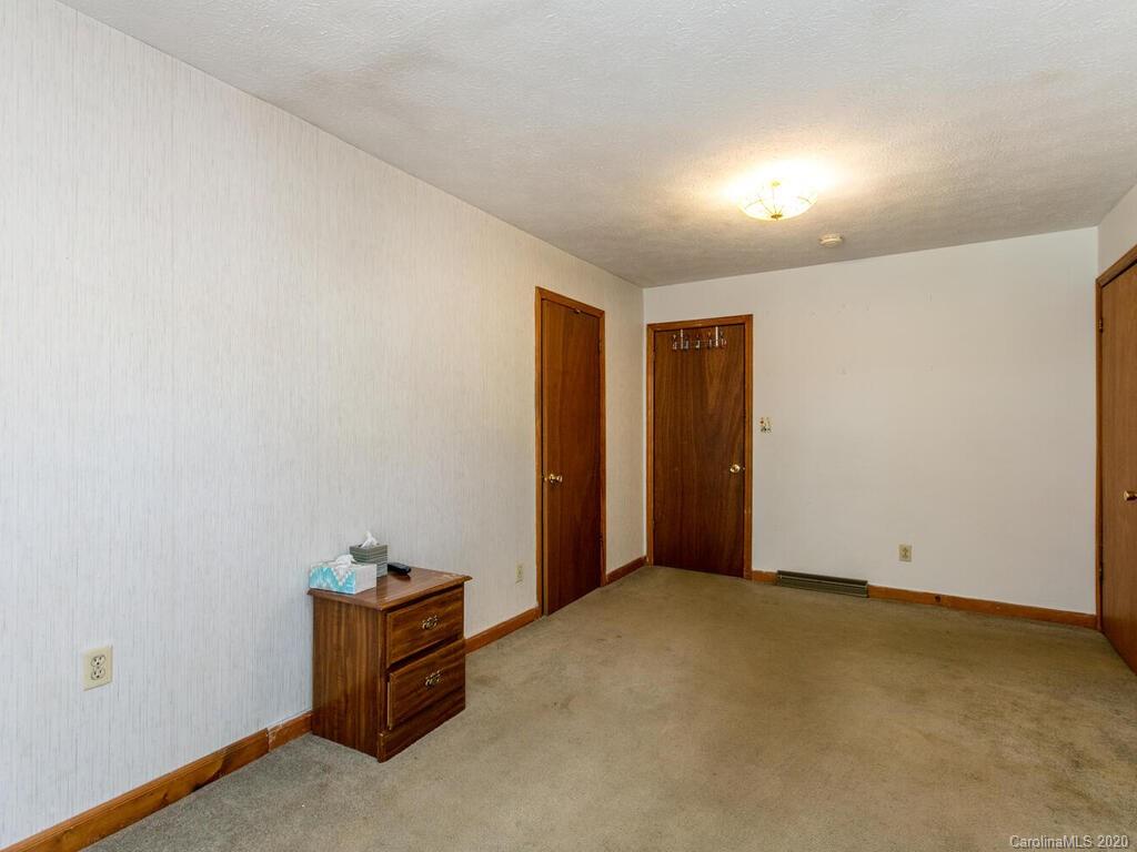 53 Edgewood Road Candler, NC 28715 - Photo 19 of 36 Gallery Image 19