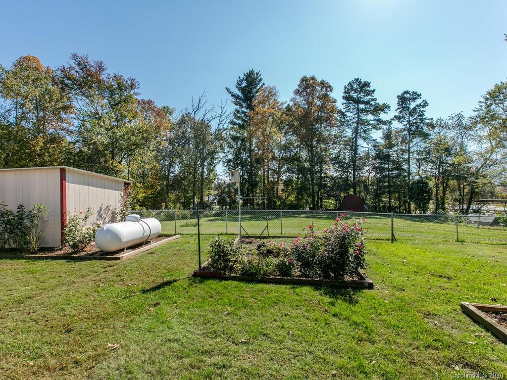 53 Edgewood Road Candler, NC 28715 - Photo 32 of 36 Gallery Image 32
