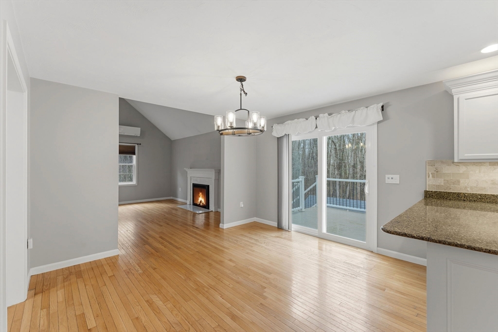 25 Stanphyl Road Uxbridge, MA 01569 - Photo 13 of 41