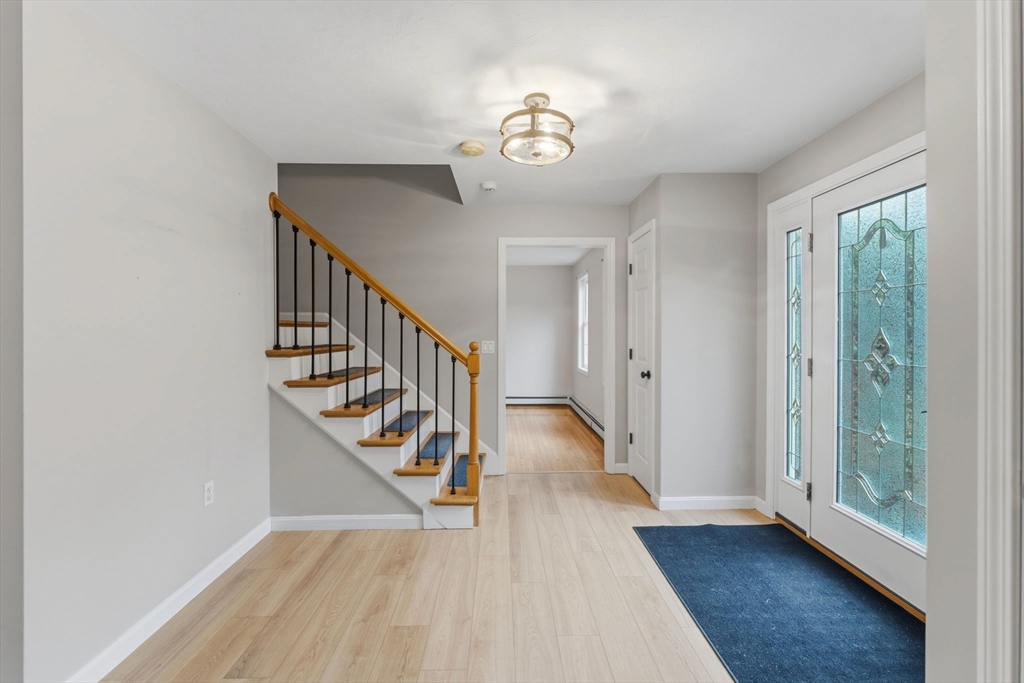 25 Stanphyl Road Uxbridge, MA 01569 - Photo 16 of 41