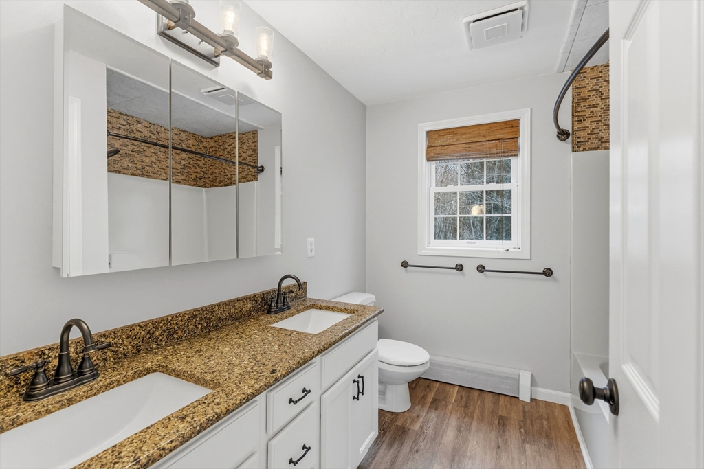 25 Stanphyl Road Uxbridge, MA 01569 - Photo 22 of 41