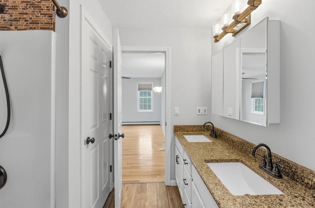 25 Stanphyl Road Uxbridge, MA 01569 - Photo 24 of 41