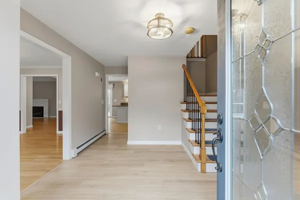 $795,000 | 25 Stanphyl Road, Uxbridge, MA 01569