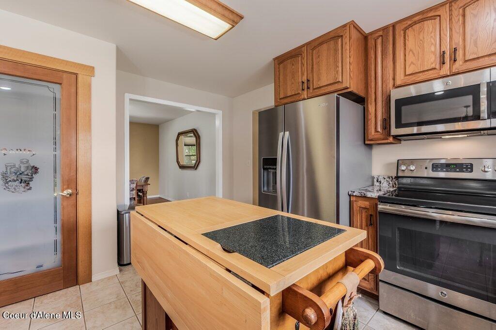 405 Brisboys Road Sagle, ID 83860 - Photo 19 of 87 --19.jpg-SMALL