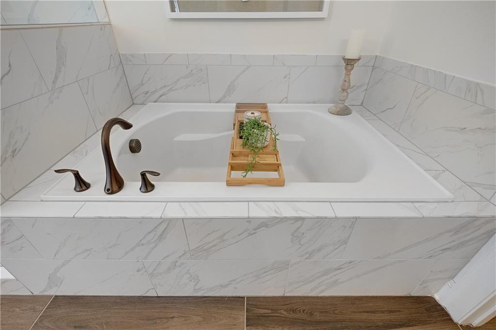 2023 Towneship Trail Roswell, GA 30075 - Photo 28 of 46