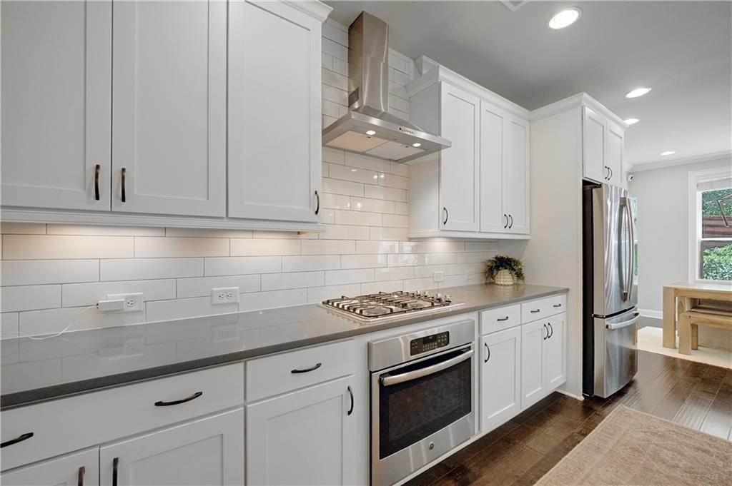 2023 Towneship Trail Roswell, GA 30075 - Photo 7 of 46