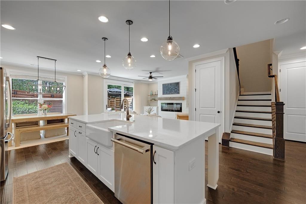 2023 Towneship Trail Roswell, GA 30075 - Photo 8 of 46