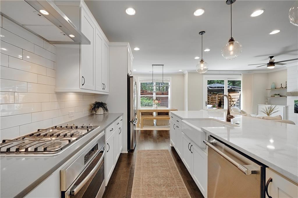 2023 Towneship Trail Roswell, GA 30075 - Photo 9 of 46