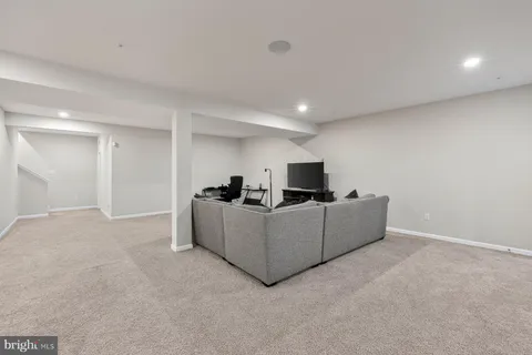 $675,000 | 5568 Old Colony Court, White Plains, MD 20695