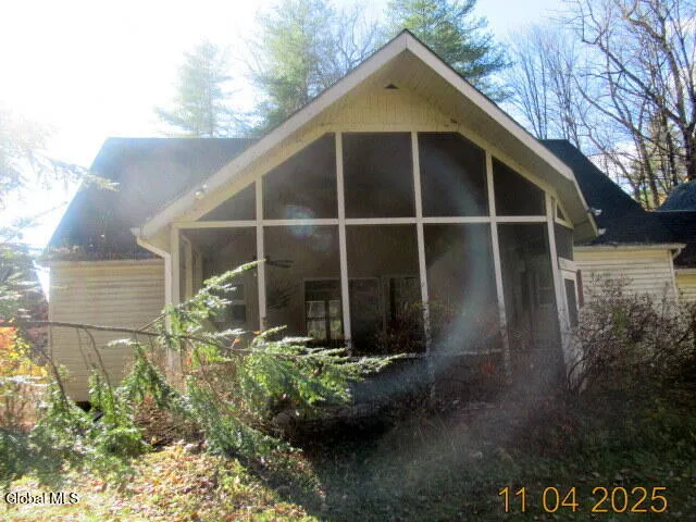 $93,600 | 36 Jackson Road, Moreau, NY 12803