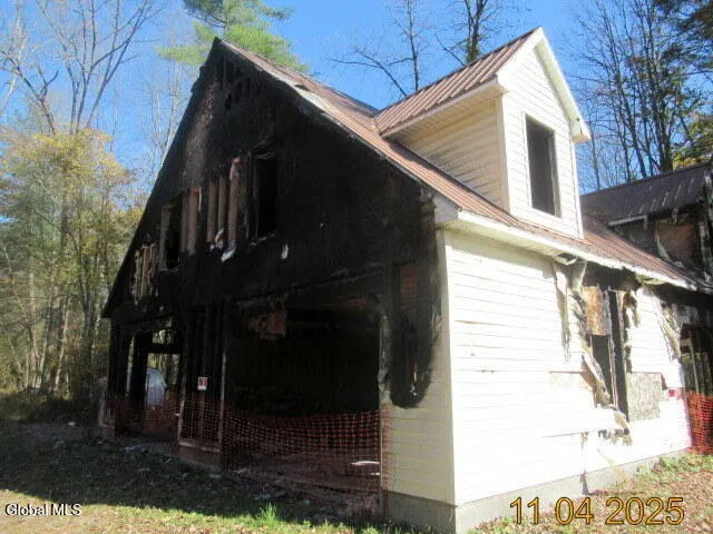 $93,600 | 36 Jackson Road, Moreau, NY 12803