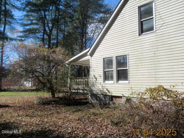 $93,600 | 36 Jackson Road, Moreau, NY 12803