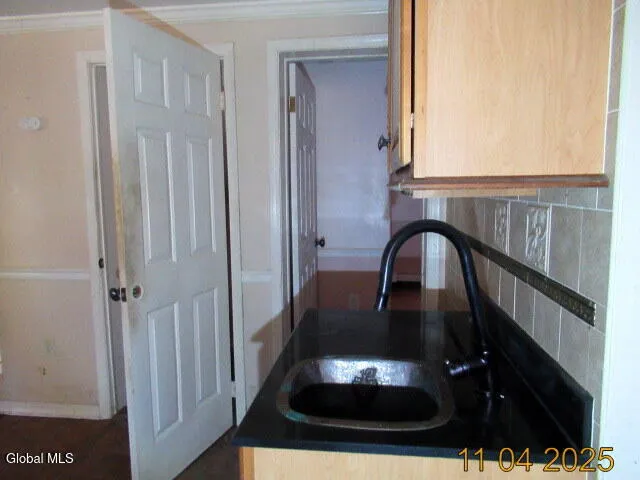 $93,600 | 36 Jackson Road, Moreau, NY 12803