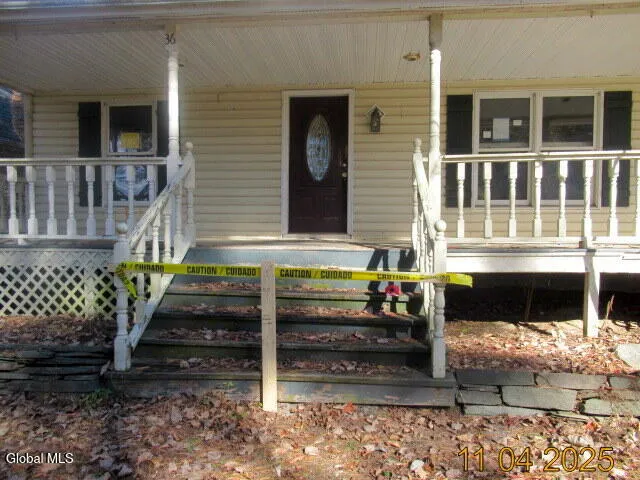 $93,600 | 36 Jackson Road, Moreau, NY 12803