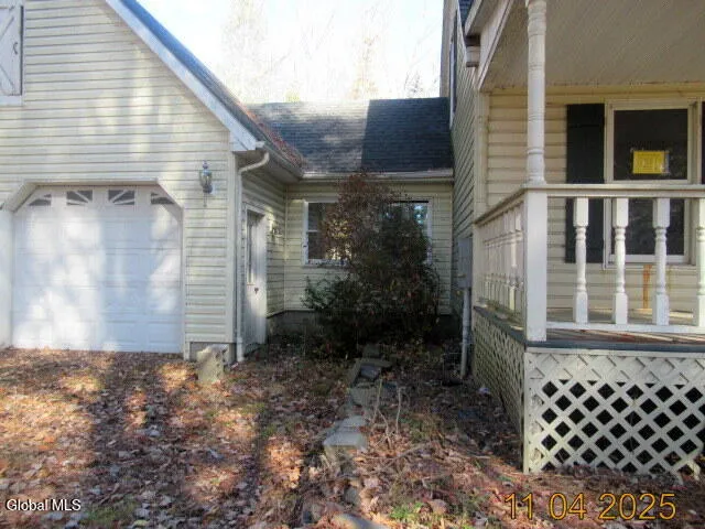 $93,600 | 36 Jackson Road, Moreau, NY 12803