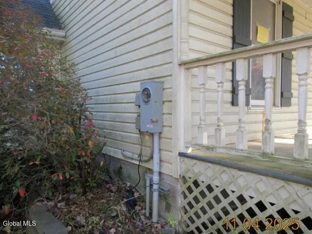 $93,600 | 36 Jackson Road, Moreau, NY 12803