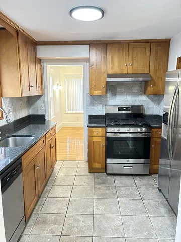$3,200 | 80 Montclair Avenue, Quincy, MA 02171