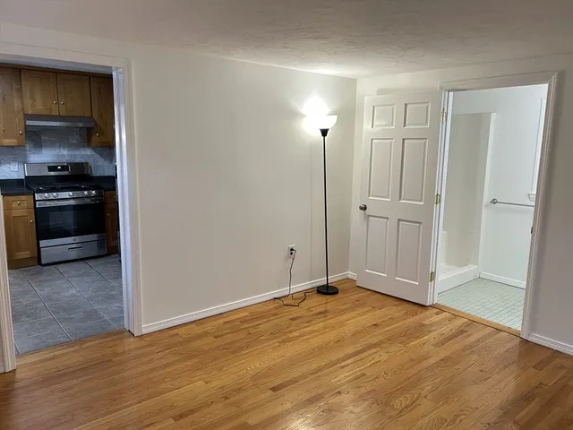 $3,200 | 80 Montclair Avenue, Quincy, MA 02171