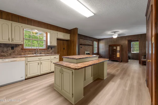 $425,000 | 6578 Highway 311, Unit 311, Holly Springs, MS 38635