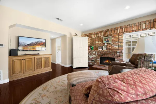 $1,849,000 | 40 Brena, Irvine, CA 92620
