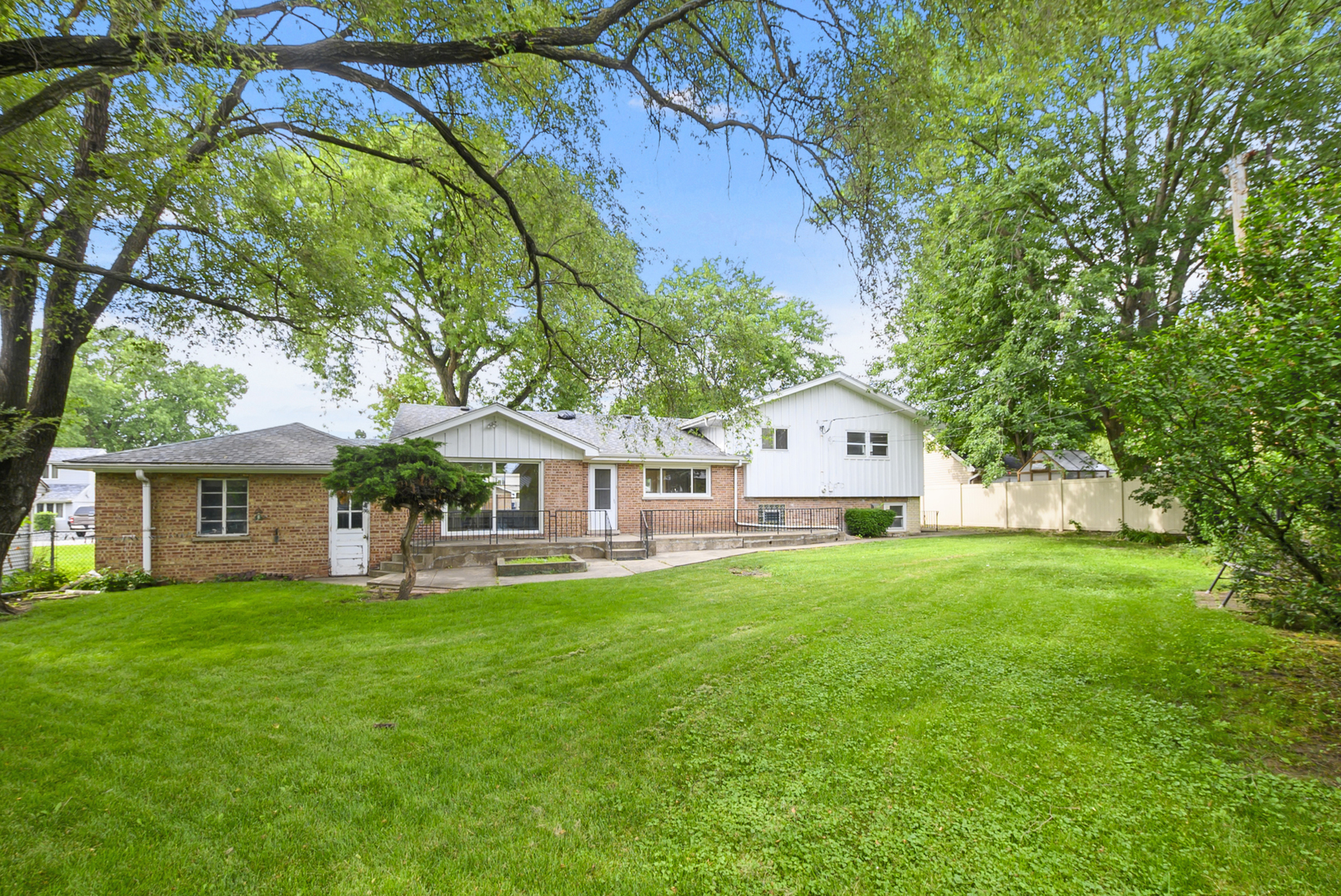 4915 Spring Road Oak Lawn, IL 60453 - Photo 17 of 21 Gallery Image 17