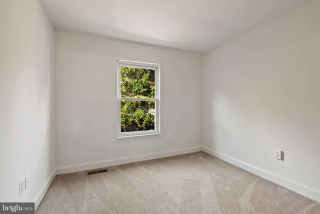 $3,100 | 8914 Shamrock Court, Springfield, VA 22152