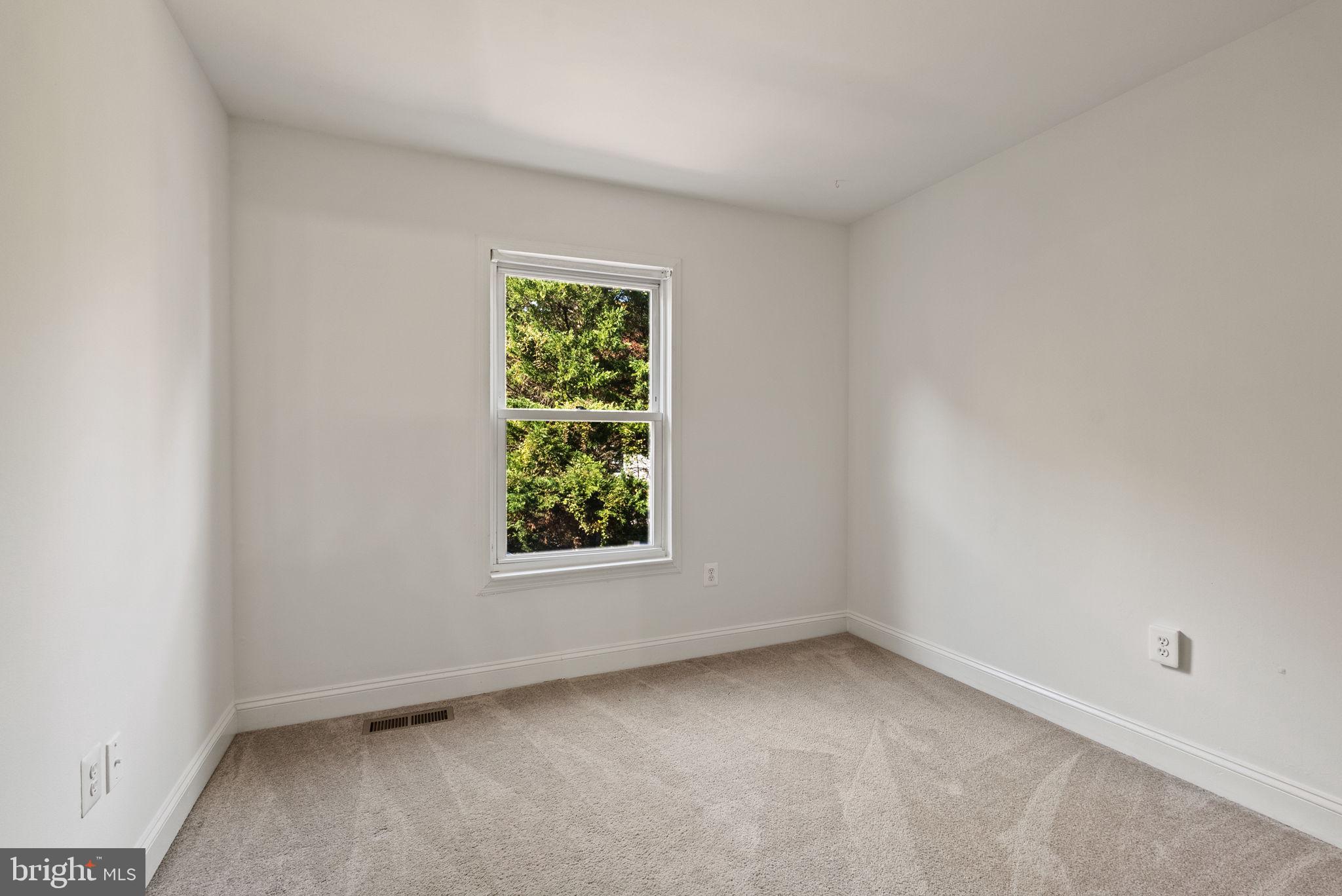 8914 Shamrock Court Springfield, VA 22152 - Photo 16 of 29 an empty room with a window