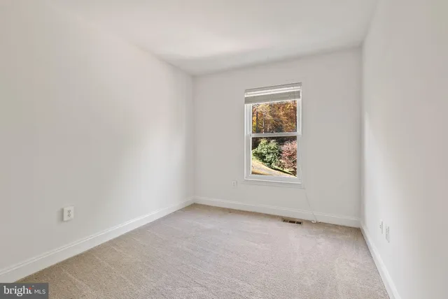 $3,100 | 8914 Shamrock Court, Springfield, VA 22152