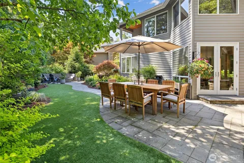 $2,698,000 | 26555 Southeast 15th Street, Sammamish, WA 98075
