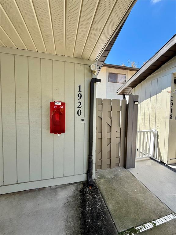 1920 Whitney Way Clearwater, FL 33760 - Photo 3 of 38