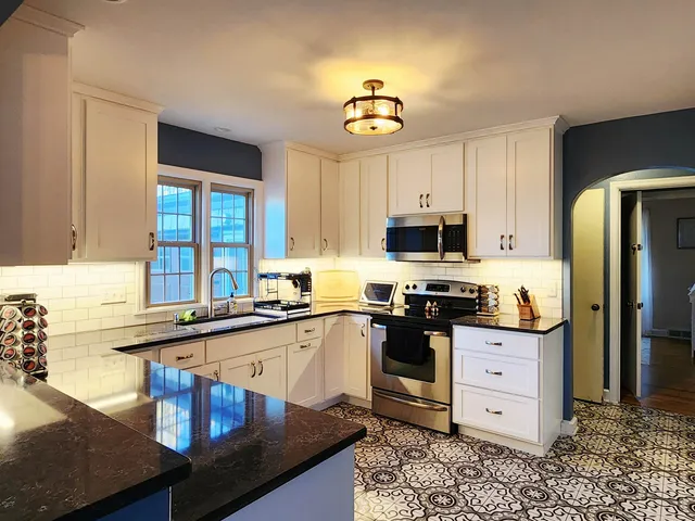 $349,900 | 685 Grace Avenue, Fond du Lac, WI 54935