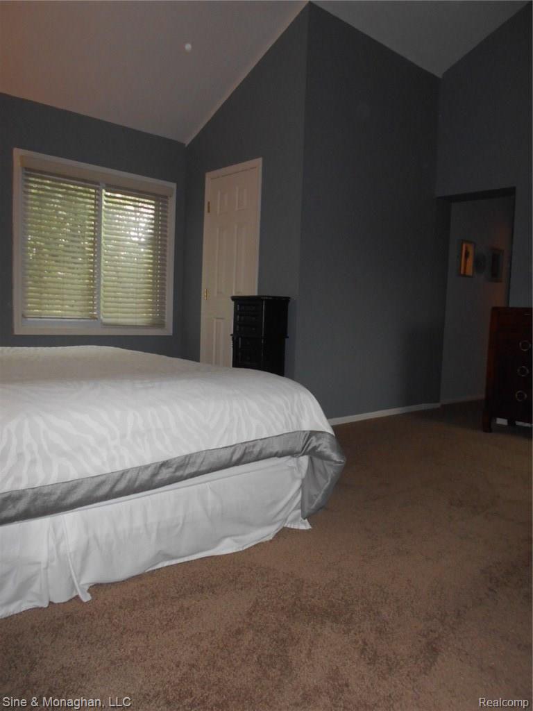 404 Fisher Road Grosse Pointe, MI 48230 - Photo 20 of 42 DSCN1521.JPG