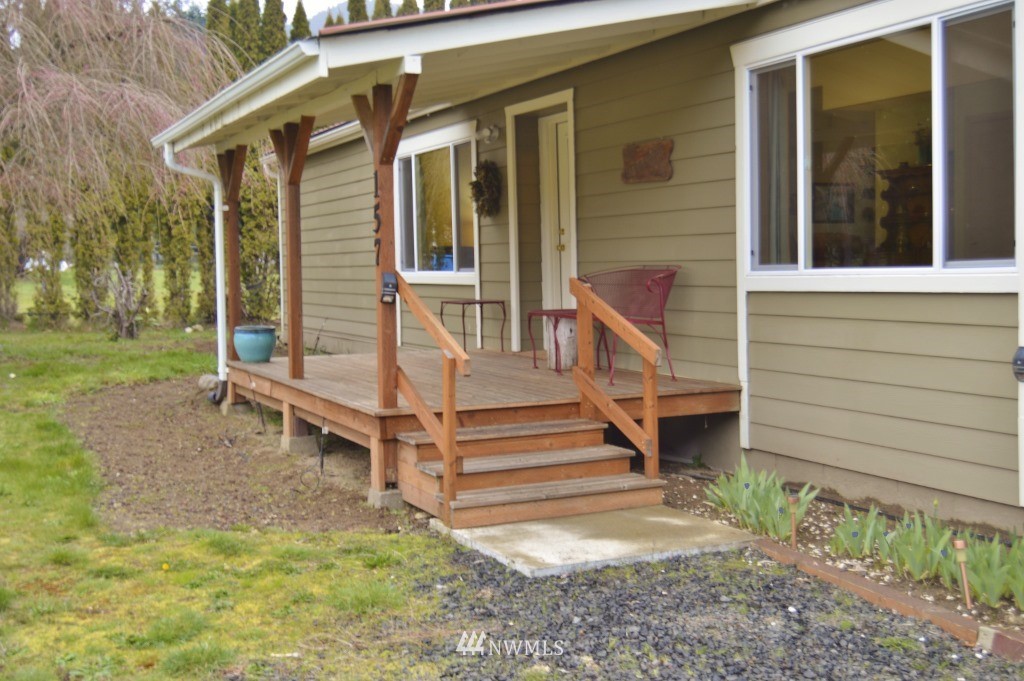 157 Morris Road Randle, WA 98377 - Photo 3 of 25 Gallery Image 3