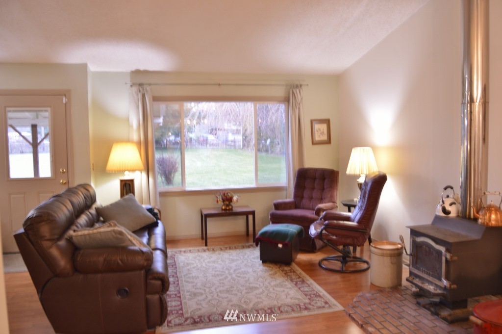 157 Morris Road Randle, WA 98377 - Photo 4 of 25 Gallery Image 4