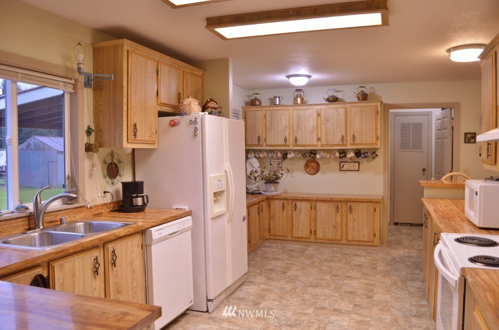 157 Morris Road Randle, WA 98377 - Photo 9 of 25 Gallery Image 9