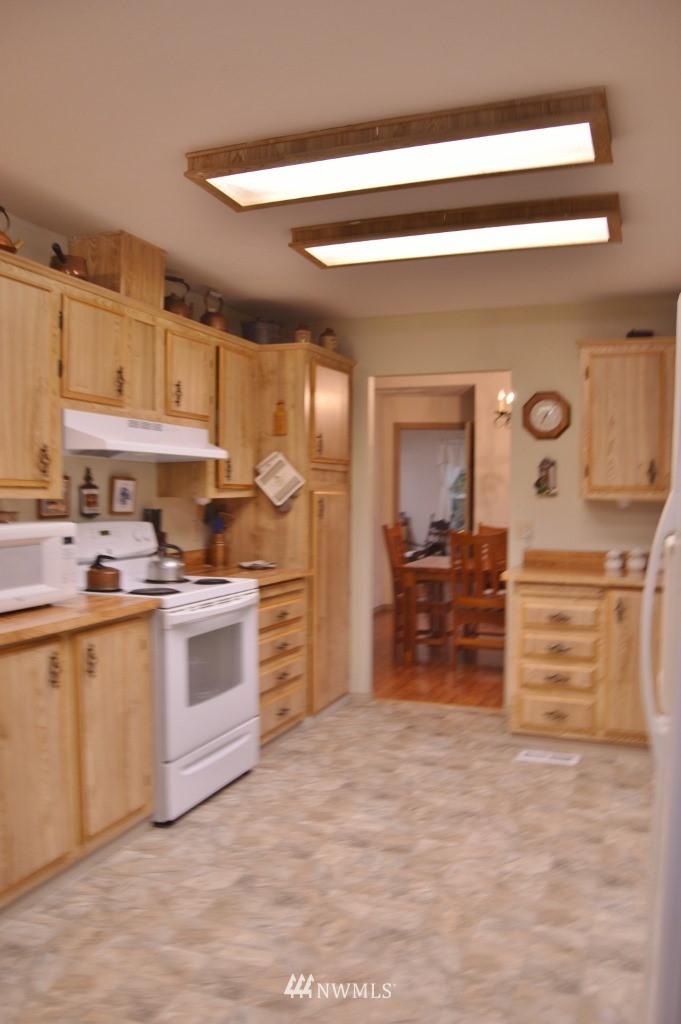 157 Morris Road Randle, WA 98377 - Photo 10 of 25 Gallery Image 10