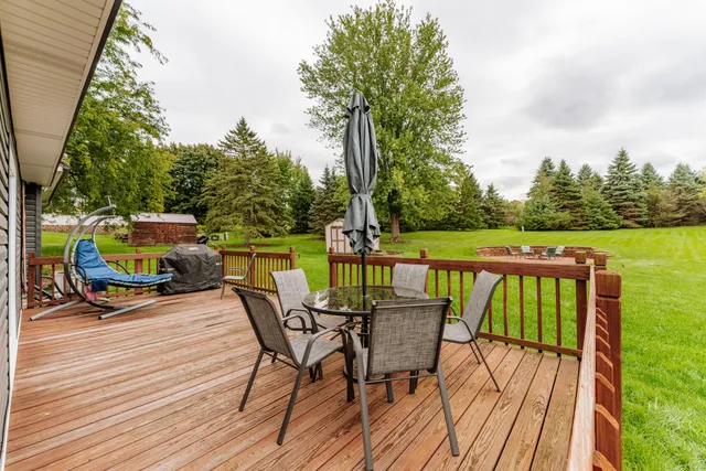 $579,000 | N41W33425 Nashotah Road, Nashotah, WI 53058