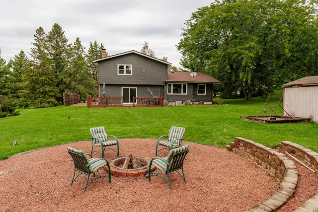 $579,000 | N41W33425 Nashotah Road, Nashotah, WI 53058