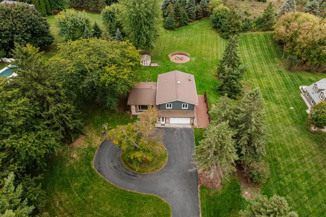 $579,000 | N41W33425 Nashotah Road, Nashotah, WI 53058