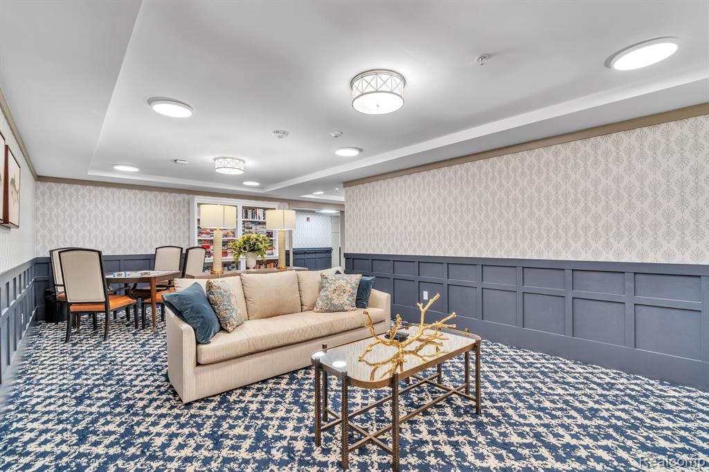 1957 South Telegraph Road, Unit 301 Bloomfield Hills, MI 48302 - Photo 46 of 59