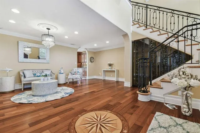 $1,745,000 | 1336 51st Avenue Northeast, St. Petersburg, FL 33703