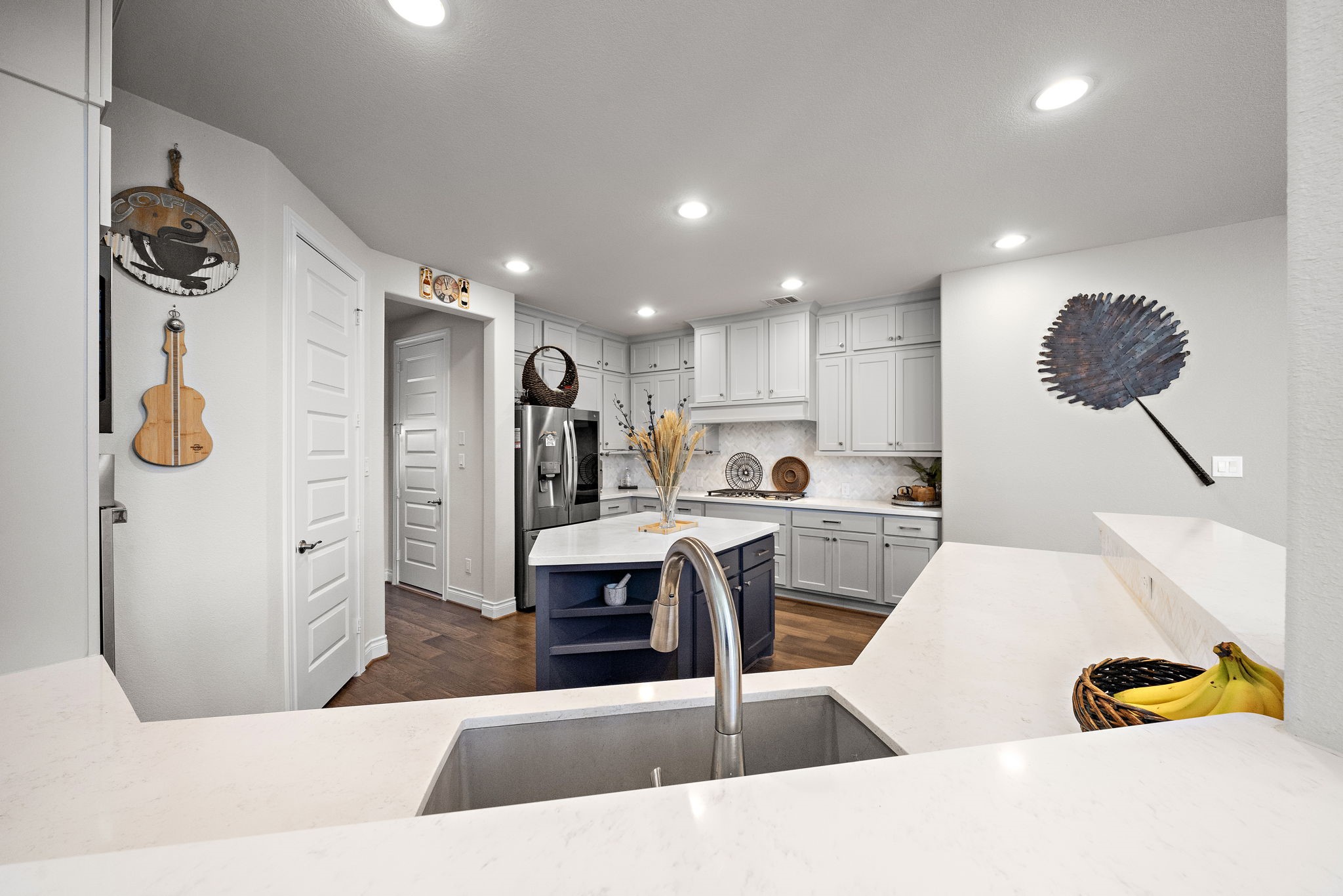 2802 Merlin Way Katy, TX 77493 - Photo 12 of 42