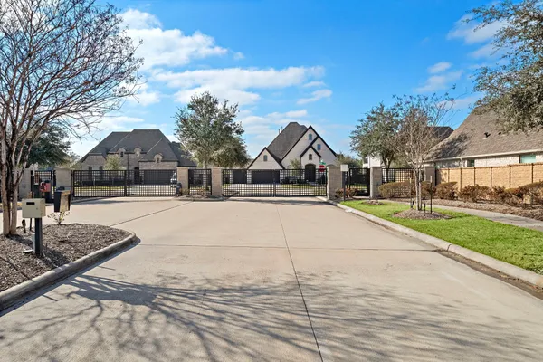 $908,000 | 2802 Merlin Way, Katy, TX 77493