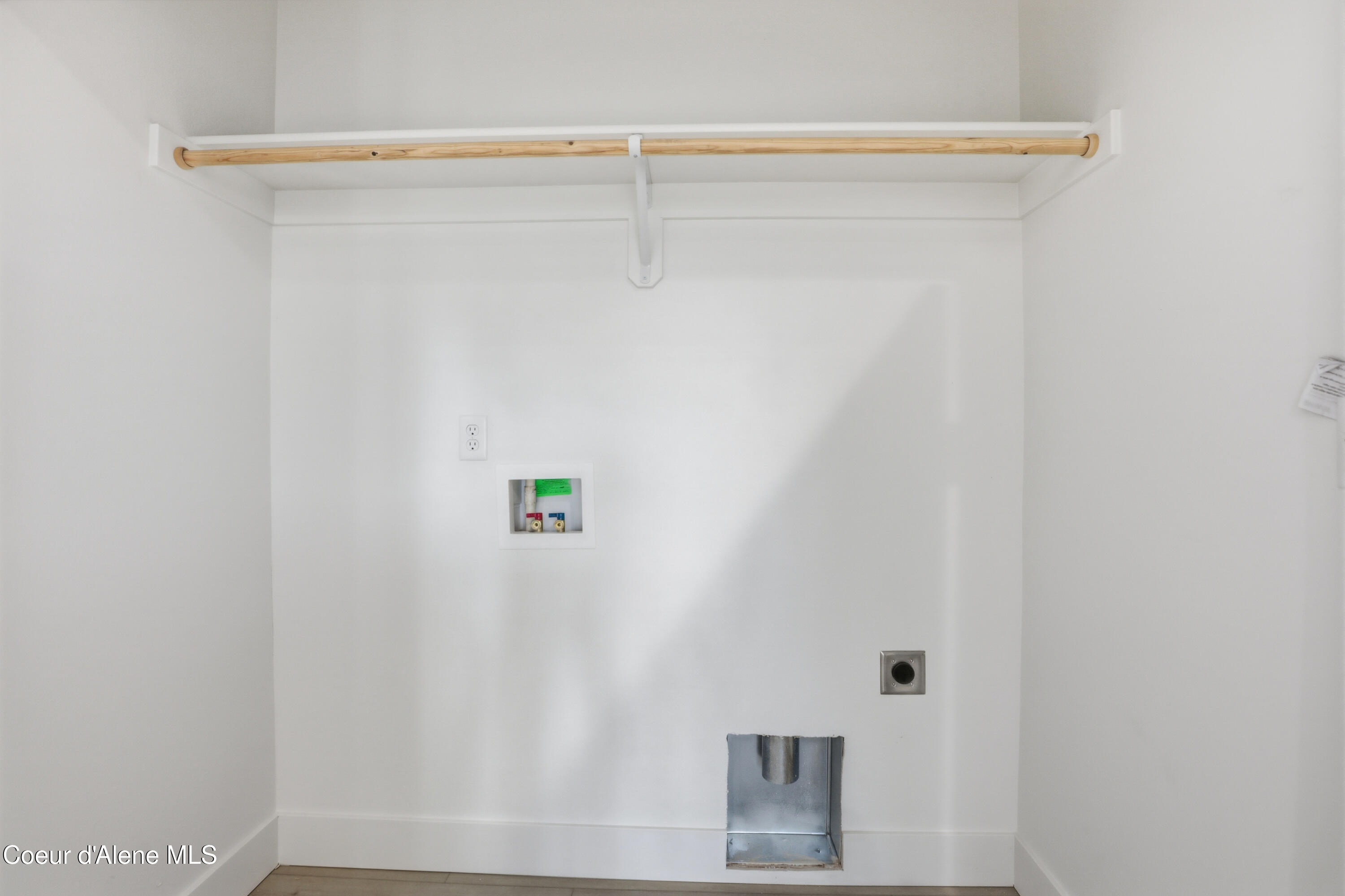 639 North Creative Way Post Falls, ID 83854 - Photo 12 of 20 Laundry