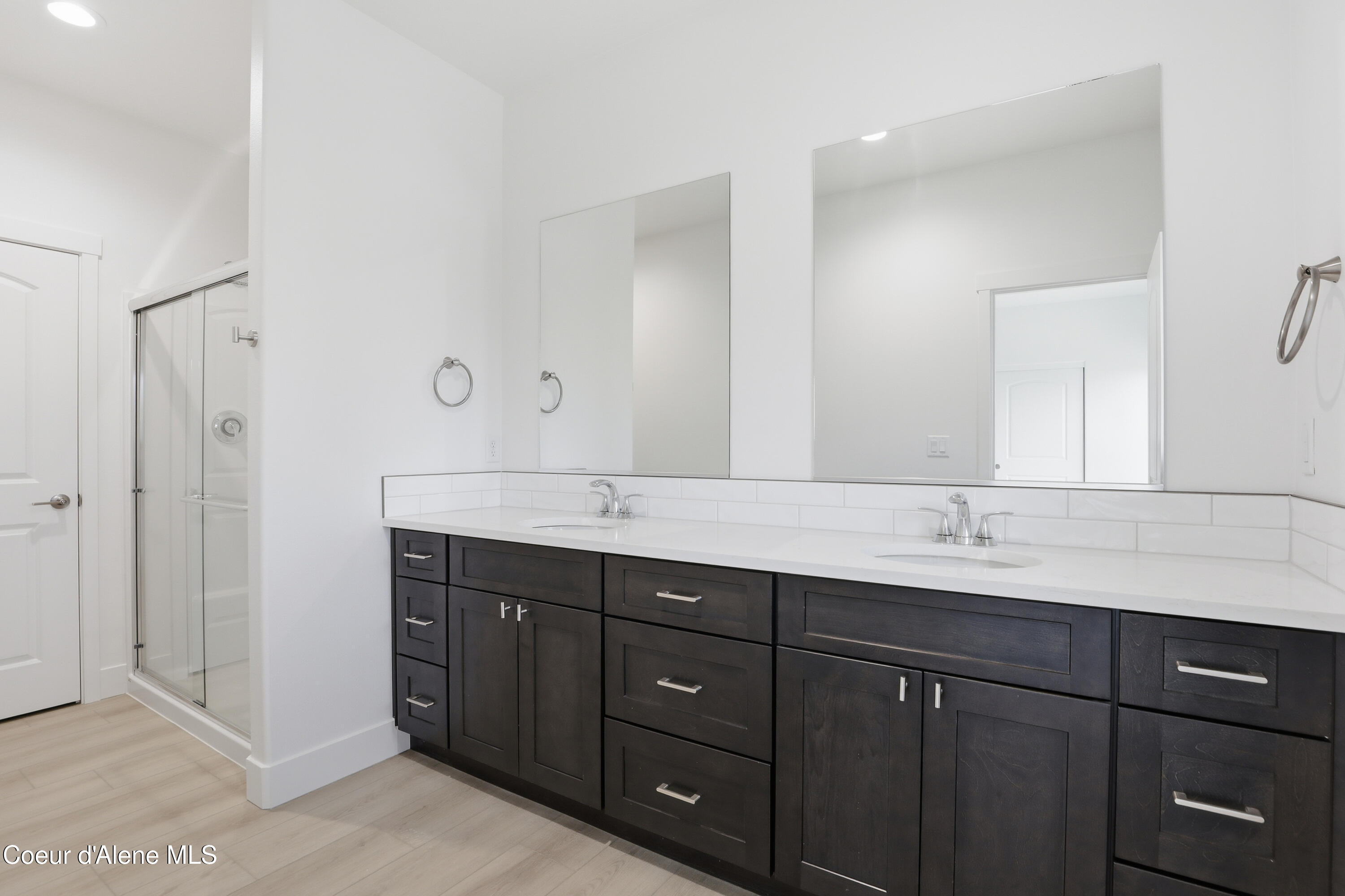 639 North Creative Way Post Falls, ID 83854 - Photo 14 of 20 Primary Bathroom