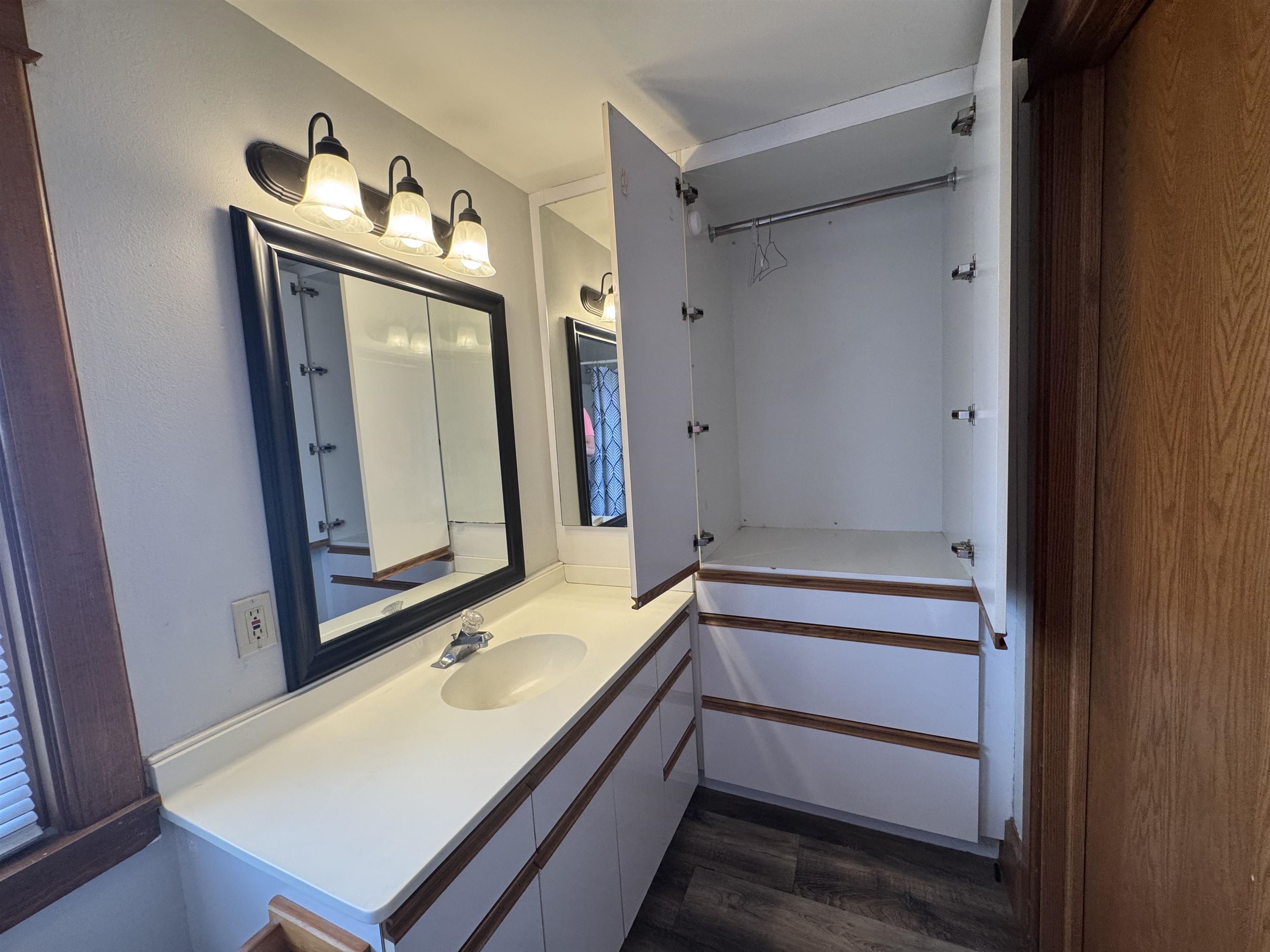 208 West Main Street, Unit 208 Sun Prairie, WI 53590 - Photo 12 of 24